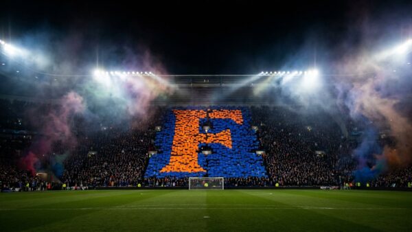 Tifo géant formant la lettre F dans un stade — Groupe F, Coupe du Monde 2026